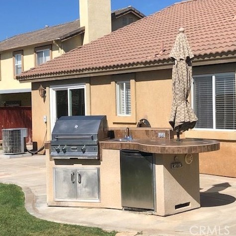 705 Greenwood St, Beaumont CA  92223-7119 exterior