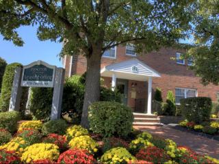 12 Heritage Dr, Salem MA  01970-2099 exterior