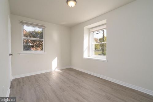 6916 Arlington Blvd, Falls Church VA  22042-1937 exterior