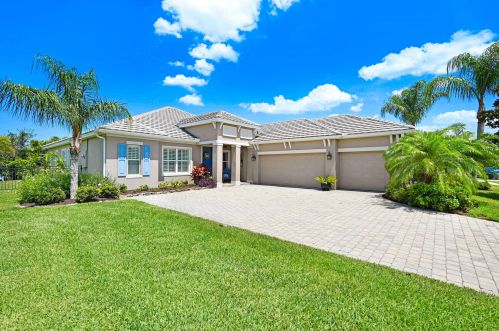 3503 Gatwick Manor Ln, Melbourne, FL 32940-8408