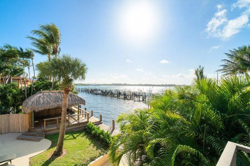 714 Presidential Dr, Boynton Beach, FL 33435-2431