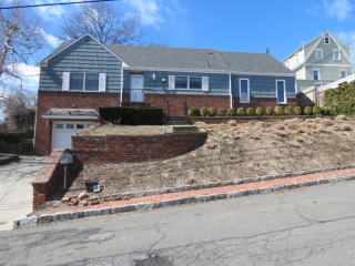 178 Adelphi Ave, Harrison, NY 10528-2616
