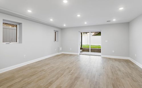 255 Wayne Ave, Cliffside Park NJ  07010-2608 exterior