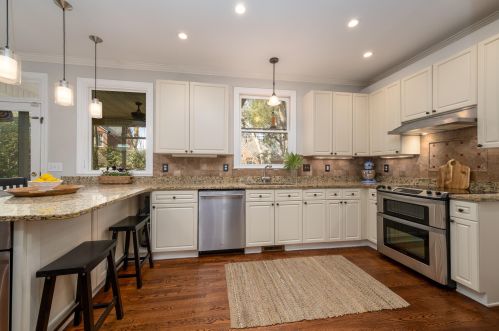 1328 Southlake Dr, Mount Pleasant SC  29464-7441 exterior