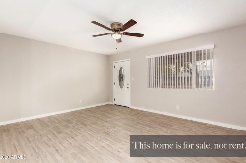 1718 Auburn St, Mesa, AZ 85201-6115