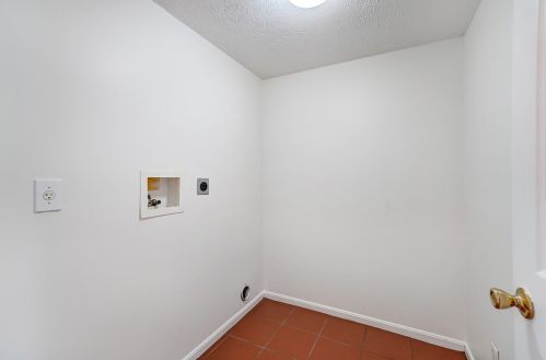 1505 Thornberry Rd, Amelia OH  45102-1772 exterior