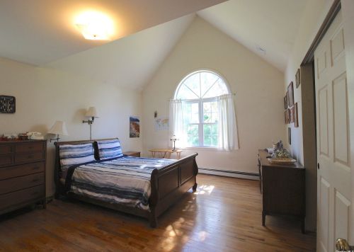 66 Shore Rd, Mount Sinai NY  11766-1420 exterior