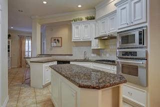 4132 Lehigh Ave, Houston TX  77005-1933 exterior