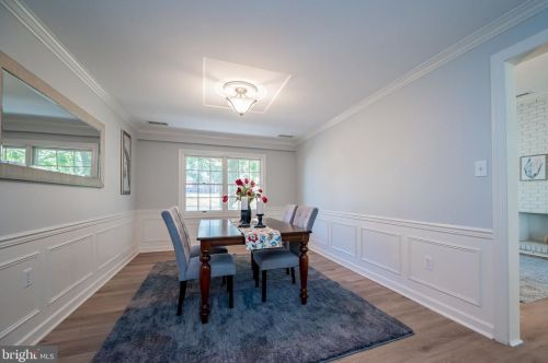 1912 Beechwood Dr, Wilmington DE  19810-4359 exterior