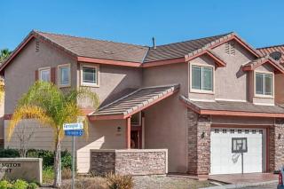 9029 Farrington Ct, Santee, CA 92071-4840