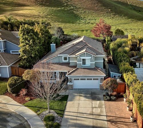 407 Scotts Bluff Pl, Morgan Hill, CA 95037-5377