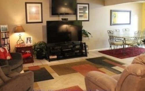 5501 71st St, Saint Petersburg, FL 33709-1351