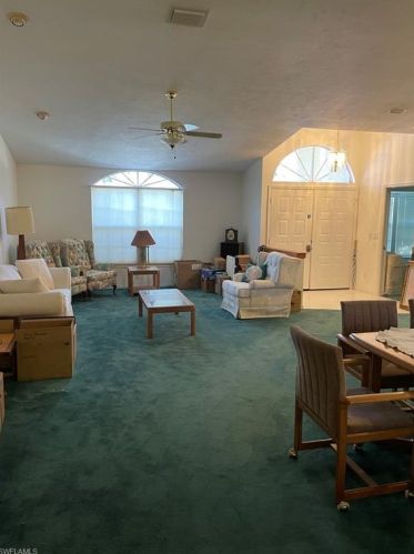 2018 Crown Pointe Blvd, Naples, FL 34112-3676
