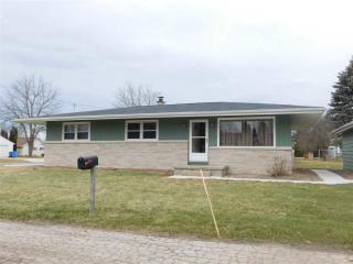 1100 Pleasant St, Watertown, WI 53098-3213