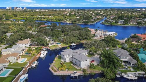12935 Shore Dr, West Palm Beach, FL 33410-2057