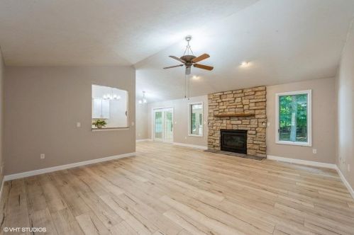 1404 Bartz Rd, Valpo IN  46383-6951 exterior