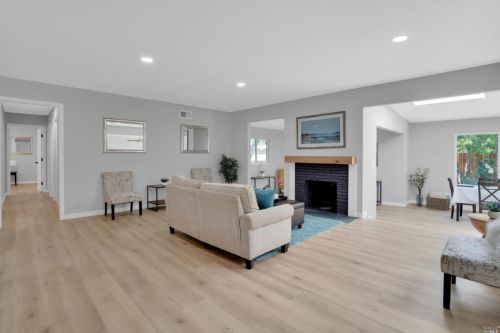 1111 Aspen Dr, Concord CA  94520-4001 exterior