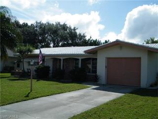 1824 15th St, Cape Coral FL  33990-3804 exterior