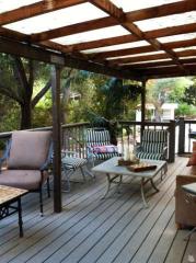 6133 Chesebro Rd, Calabasas CA  91301-1833 exterior