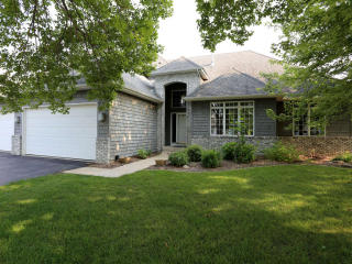 880 Lake Susan Hills Dr, Chanhassen, MN 55317-8709