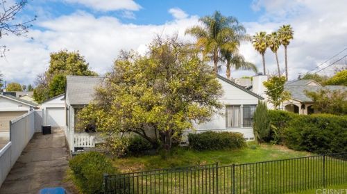 5923 Cantaloupe Ave, Van Nuys, CA 91401-4313