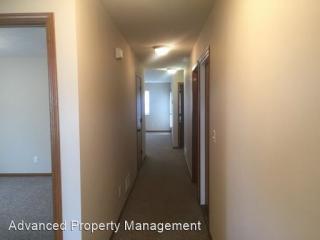 515 Brooklawn Dr, Manhattan KS  66502-7173 exterior