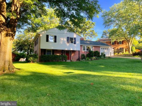 7909 Jansen Dr, Springfield, VA 22152-2413