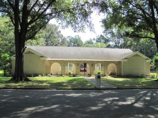 904 Vivian Dr, Brownsville, TN 38012-2909