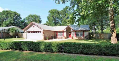 5141 Potomac Dr, Milton, FL 32571-8200