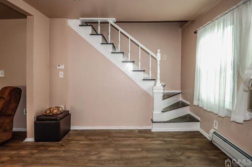 229 Delmore Ave, South Plainfield NJ  07080-3207 exterior