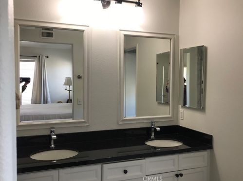 30422 Daisy Ct, Santa Clarita CA  91384-3779 exterior