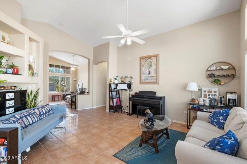 16030 18th Ave, Phoenix AZ  85045-1752 exterior