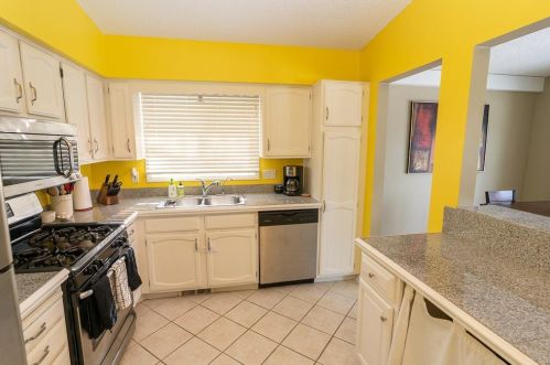 3049 Independence Ave, Minneapolis, MN 55427-2312
