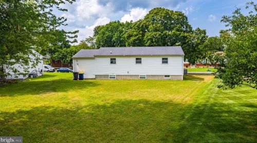 958 Buck Dr, Dover DE  19901-6650 exterior