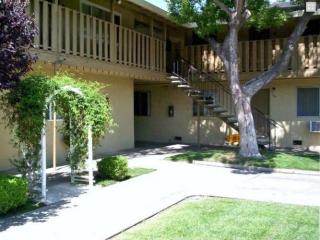 6901 Florin Rd, Sacramento CA  95828-3067 exterior