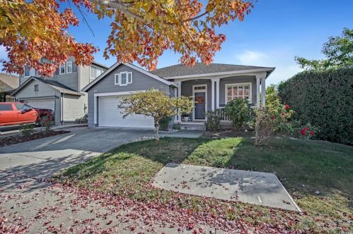 2064 Tuxhorn Dr, Santa Rosa, CA 95407-4562