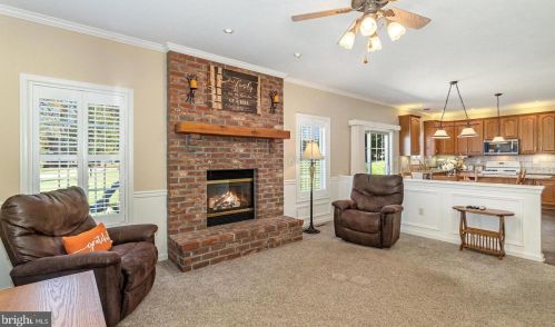 175 Elmwood Ave, Hanover, PA 17331-9036