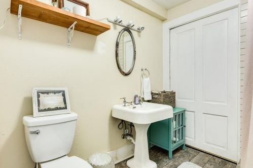 1701 21st St, Galveston TX 77550-4606 exterior