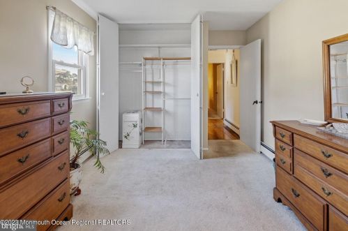 10 Lowell Ct, Bricktown NJ  08724-2423 exterior