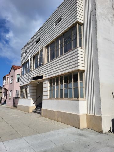 128 Lime Ave, Long Beach CA  90802-5133 exterior