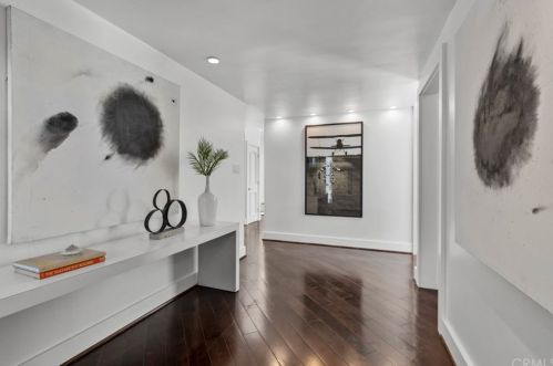 1941 Commodore Rd, Newport Beach, CA 92660-4305