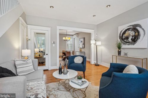 2107 37th St, Washington, DC 20007-2249