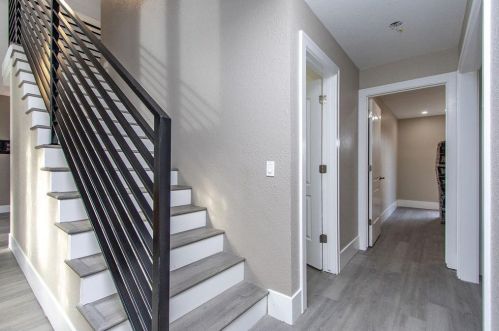 1812 Golf Rd, Turlock CA  95380-9746 exterior