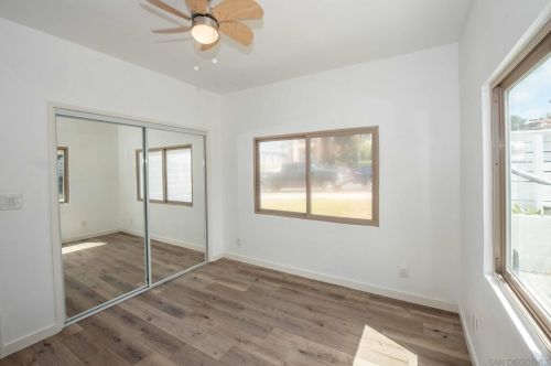 1704 Ebers St, San Diego CA  92107-3504 exterior