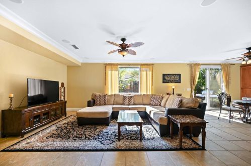 4021 Calistoga Ct, Modesto CA  95356-8987 exterior