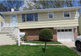 207 Henry Pl, Iselin NJ  08830-1103 exterior