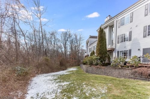 291 Riveredge Dr, Chatham Township NJ  07928-3104 exterior