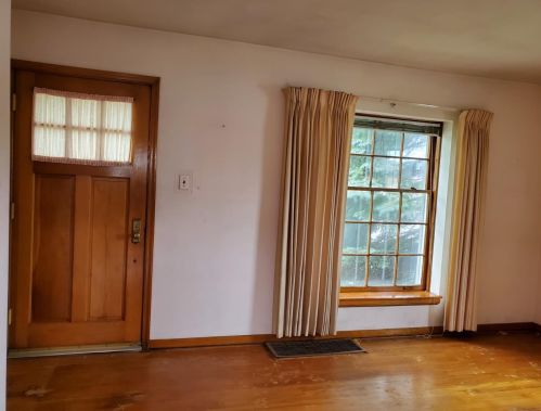 815 175th St, Hammond, IN 46324-2721