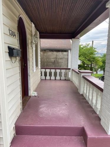 1304 John St, Newport, KY 41071-2338