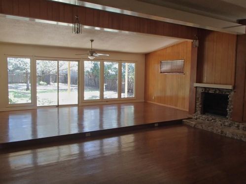 708 Oak Crest Ln, Georgetown TX  78628-2623 exterior